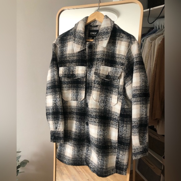 ONLY Shacket - Picture 1 of 2
